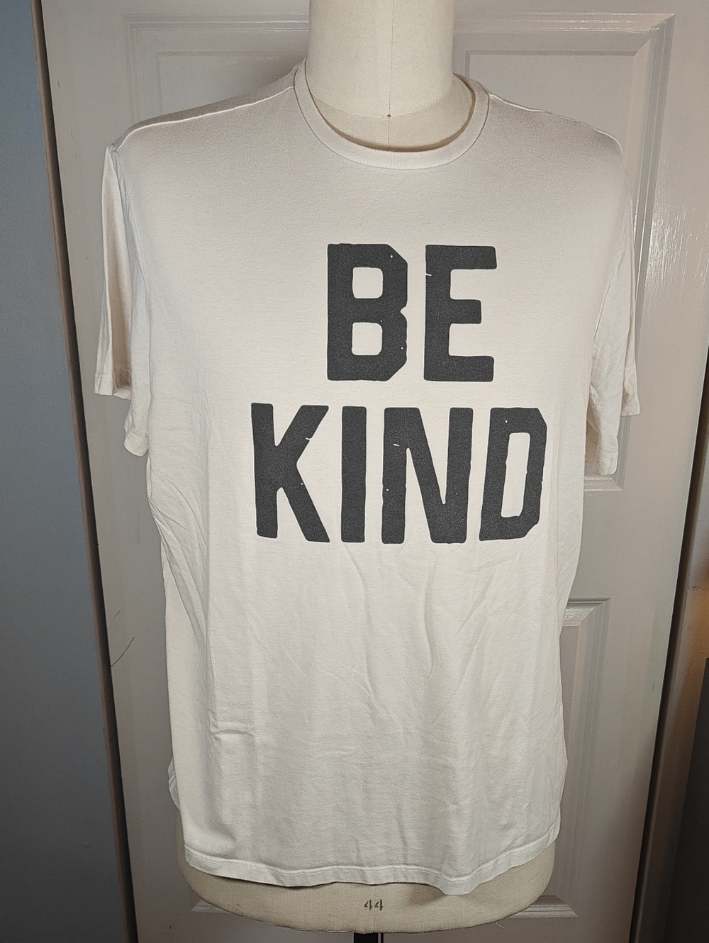Goodfellow Co Men Cream Be Kind Graphic Short Sleeve T-Shirt XXL